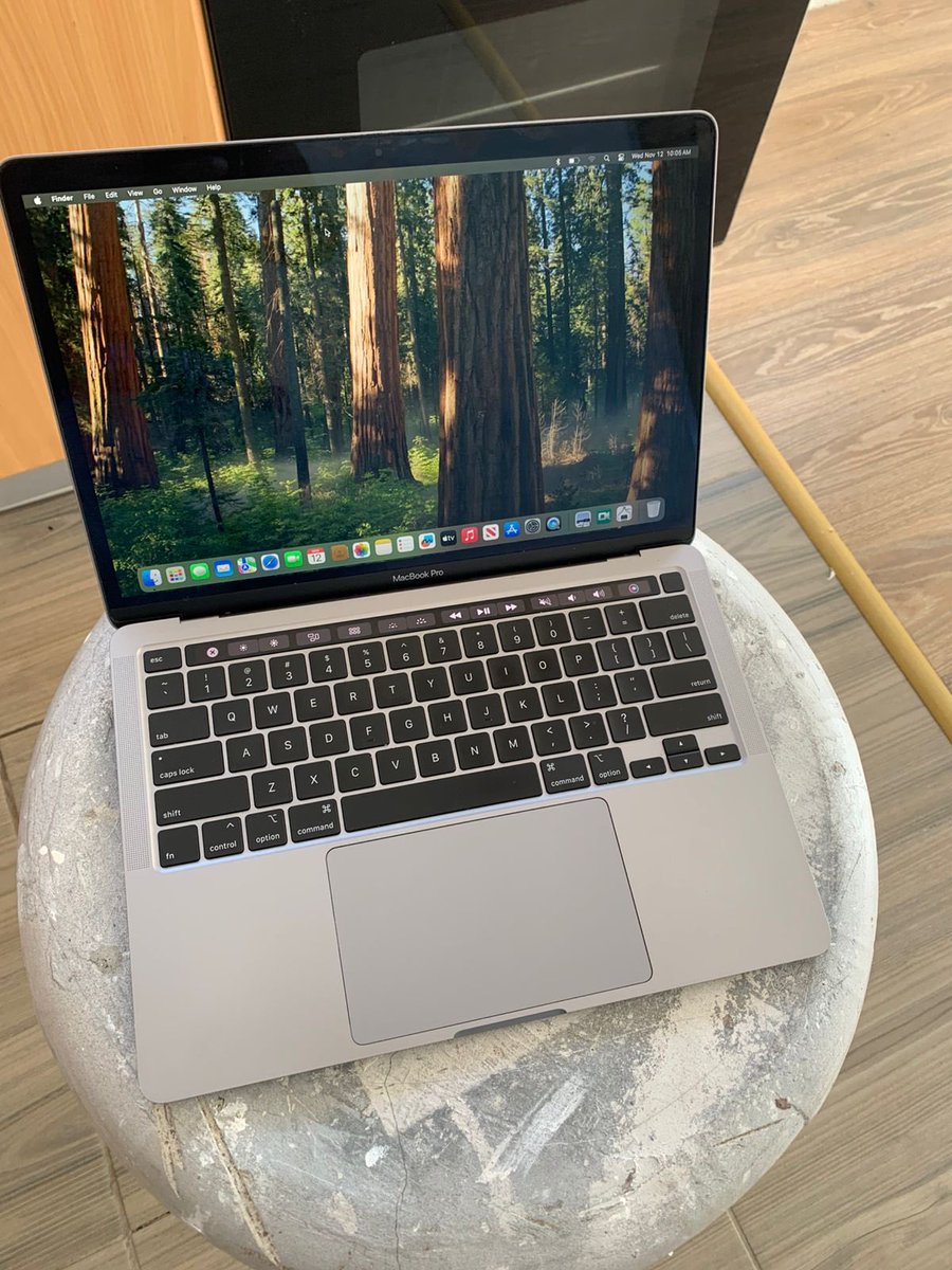AbouNoorayn's tweet image. MacBook Pro (2020) for Sale!

- Apple M1 chip (Quad-Core)
- 16 GB 3733 MHz LPDDR4X memory
- 13.3-inch Retina Display (2560 x 1600)
- 500GB SSD storage (156.49 GB available)
- macOS Sequoia Version 15.5
- Serial number: C02FM8YUML85

Price:
- 11,000 Rand
- OR 2,600,000 Kwacha