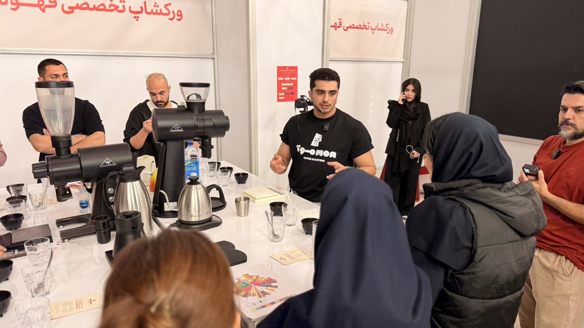MoaCoffee's tweet photo. موآ در سومین نمایشگاه قهوه ایران ☕️ https://t.co/w1DDO54myP