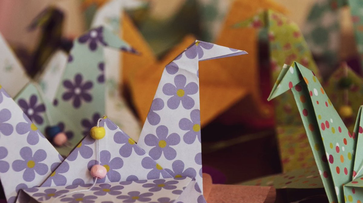 JapanEmb_Spain's tweet image. ¡Ayer se celebró el #DíadelOrigami! 🤗

Con motivo de este día os compartimos la web de Origami Spirit, donde nos enseñar a hacer distintas figuras de origami 🤗

¡Esperamos que os resulte interesante! 👉 origamispirit.com/es/videos-con-…