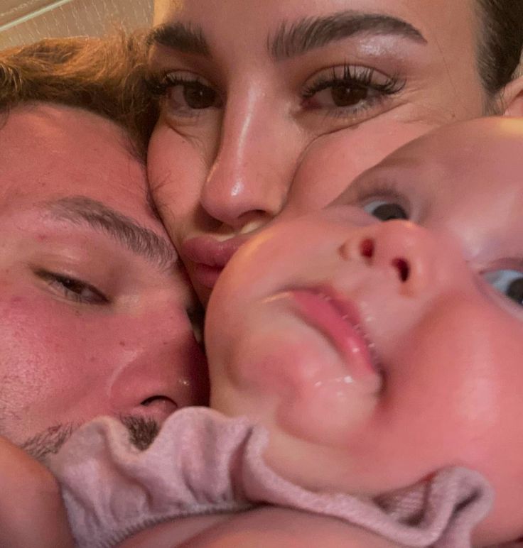 Baby's (@cuddleecute) on Twitter photo 