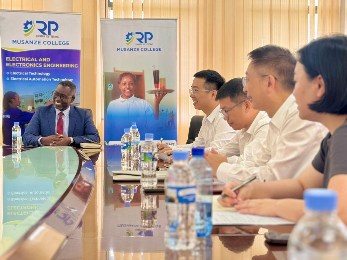 MusanzeCollege's tweet image. Today, RP-Musanze College received a delegation from Taizhou Vocational College of Science and Technology-China, headed by Mr. Jin Song, Deputy Party Secretary. The inter-university exchange visit and study tour focused on exploring strategic opportunities for academic…