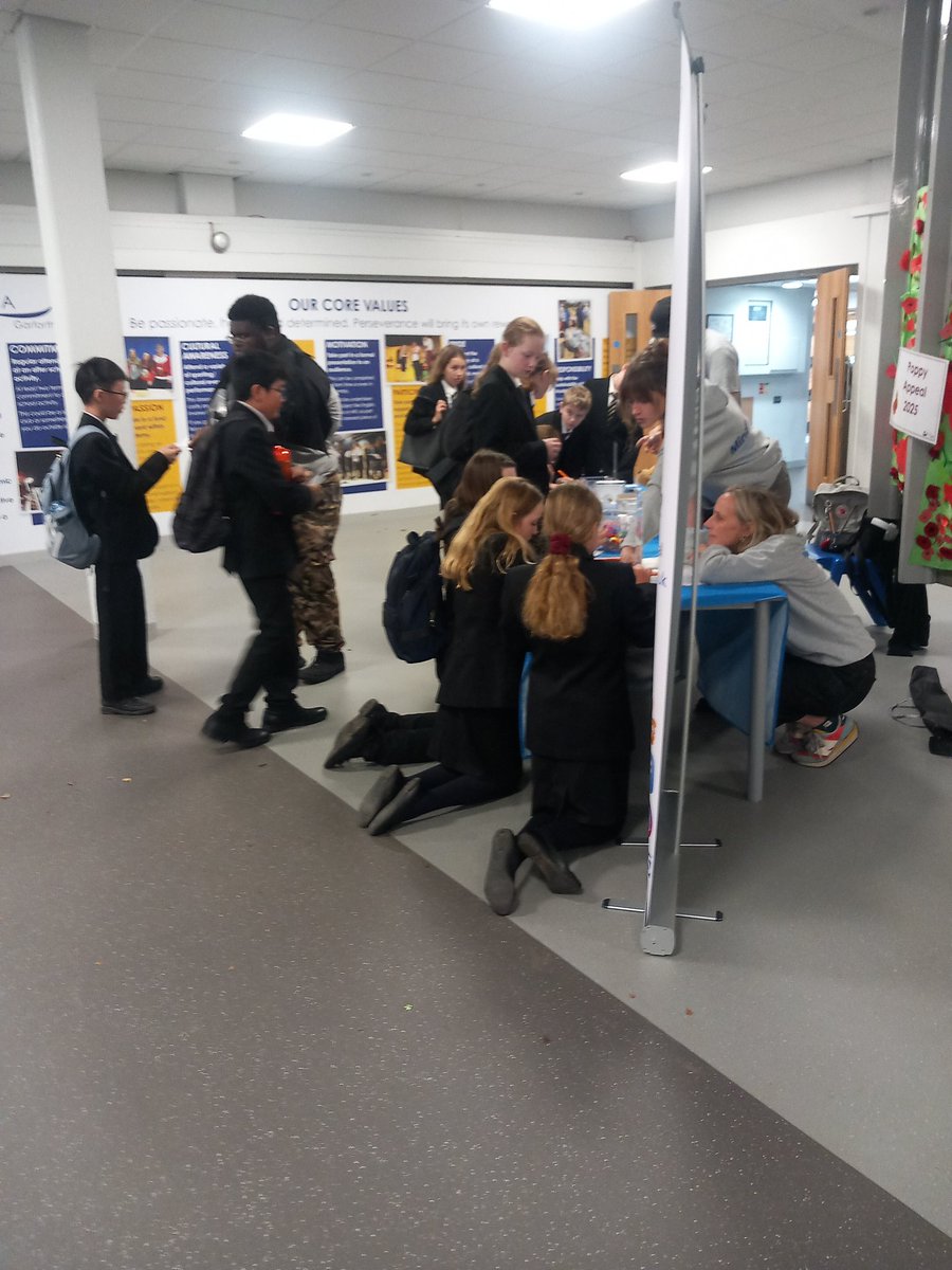 DeltaGarforth's tweet image. The @MindMateLeeds team were in school today talking to students about how to look after their mental health 👍