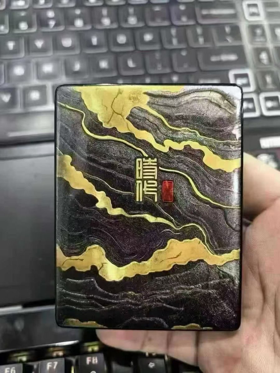 junhao889013's tweet image. 🇭🇰本土~新品上市 
时代黑金中支 火爆了全网
一条整整3斤多
份量有了~什么格也到位了