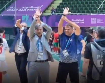 Navid3m's tweet image. فهمشان از هر مفهومی همین‌قدر سطحی و صد من یک غاز است:
در تورنمنت «همبستگی کشورهای اسلامی» شرکت کردن و پس از پیروزی روی تنها نقطه تفاوتشان پافشاری کردن.