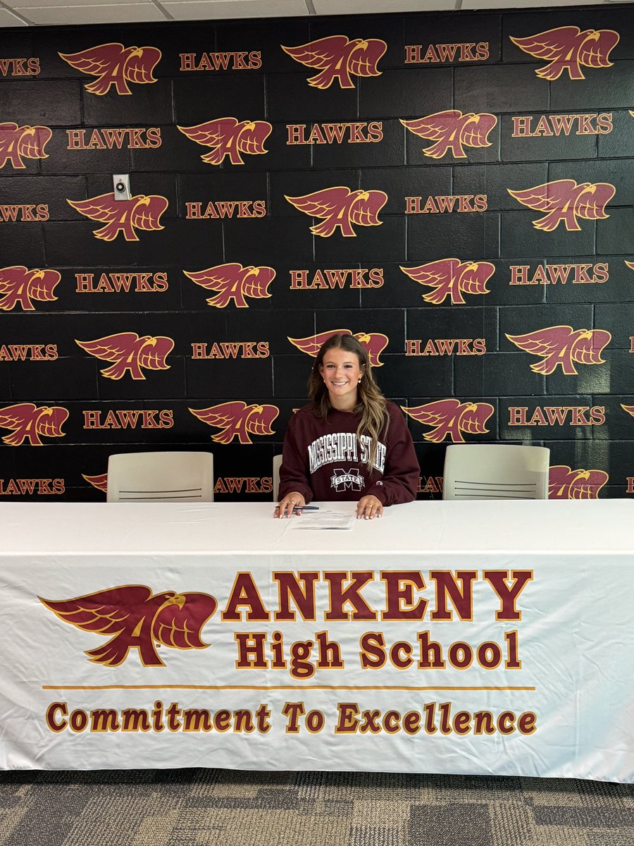 Congratulations to <a href="/kensiarringdale/">Kensi Arringdale</a> for signing her National Letter of Intent to play softball at Mississippi State 
<a href="/HailStateSB/">Mississippi State Softball</a>