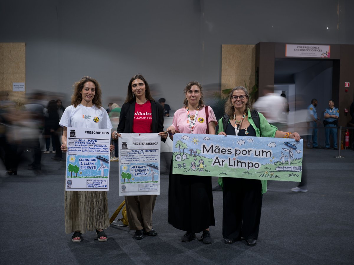 Parent power at #COP30! 🙌♥️Our mama delegation 🇧🇷  met Danielle from <a href="/ecomadres_/">EcoMadres</a> <a href="/CleanAirMoms/">Moms Clean Air Force</a> yesterday. Families everywhere are standing together for a clean, safe planet for all children. 🌎🌍🌏
