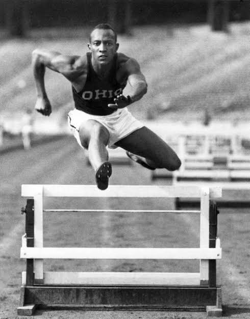 VARPickr1's tweet photo. Jesse Owens – Berlin 1936

Owens, a Black American athlete, won four gold medals in Nazi Germany, right under Hitler’s nose.
He crushed Hitler’s myth of Aryan supremacy and became a hero for equality.
🌍 A sporting victory that shook global politics. https://t.co/lw5uFe8JbX