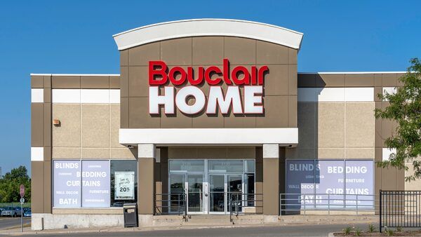RedFlagDeals's tweet image. 🔔 Bouclair Home Refresh Sale – Up to 50% Off!
Furniture, décor &amp;amp; more—save big and upgrade your space.

🛒 Browse ➤ buff.ly/UM9poZO

🏠 Time to refresh your space while the deals last. #Bouclair #HomeSale #DecorDeals #RedFlagDeals