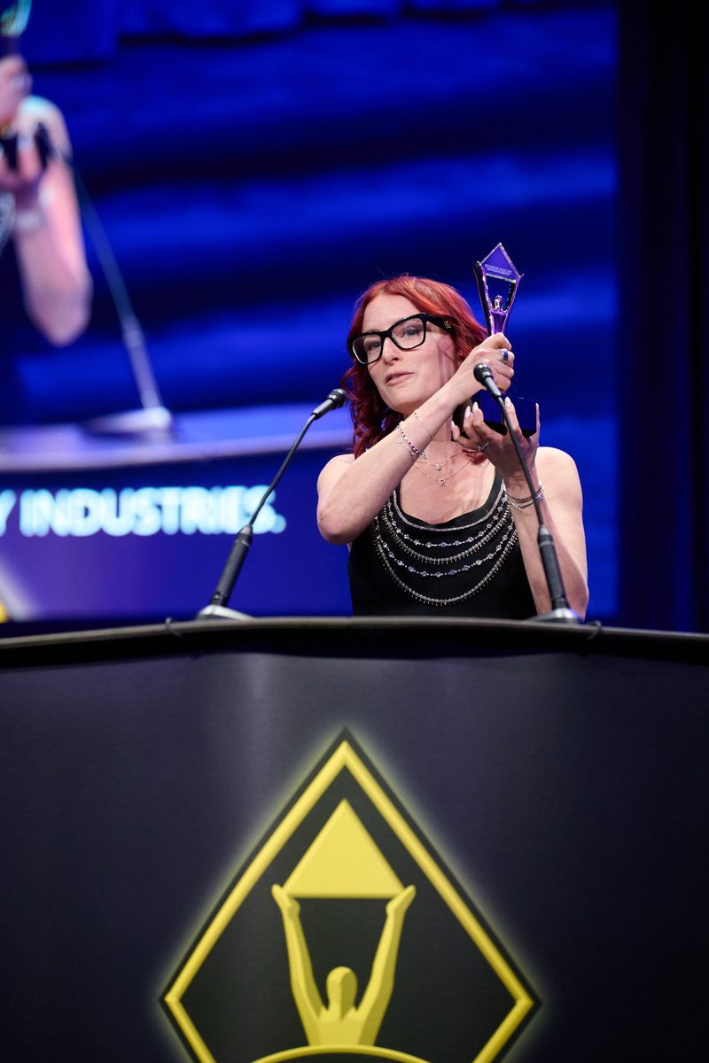 Celebrating our CEO Donna Dror 🎉 She’s won the Gold Stevie Award for Best Female CEO of the Year 🏆 As a female leader in #tech, Donna is breaking barriers, driving innovation &amp; inspiring the next generation 👏 Congrats to all nominees &amp; thanks <a href="/TheStevieAwards/">The Stevie® Awards</a> 🌍