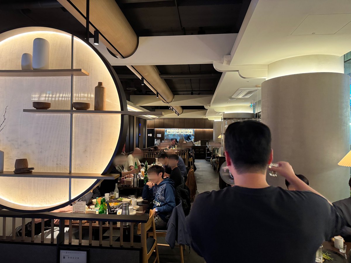 3_1988608177005613056