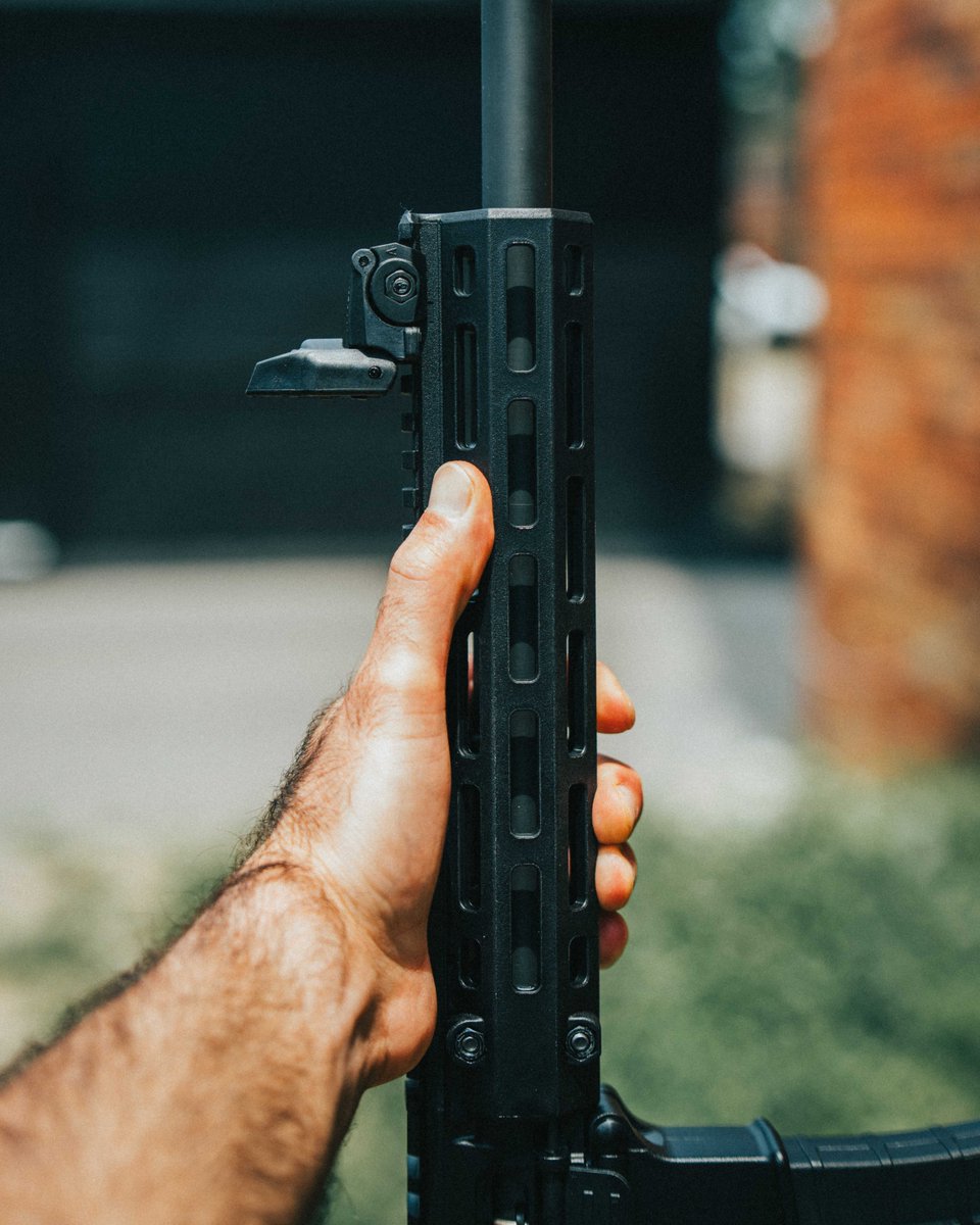 Tippmann_Arms's tweet image. The Tippmann Arms composite free-float handguard—designed for speed, control, and customization. Standard equipment on our PRO, LTE and REDLINE models, it's also available for standalone purchase. 

#TippmannArms #M422 #RangeReady #CompositeHandguard #AmericanMade