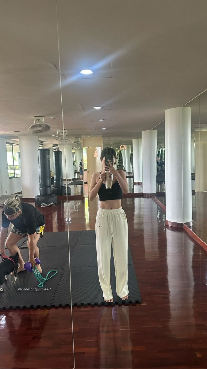 🦦m🐰 tweet media