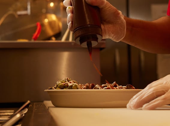 Experience the royal treatment with Princess! 👑 A delightful combo of Mo'Rockin Style Chicken, Moroccan couscous, roasted beets, pineapple BBQ and white garlicky sauce. It's no wonder it's a crowd favorite! 😋 #MoRockinFusion #PrincessMeal #BestSellers