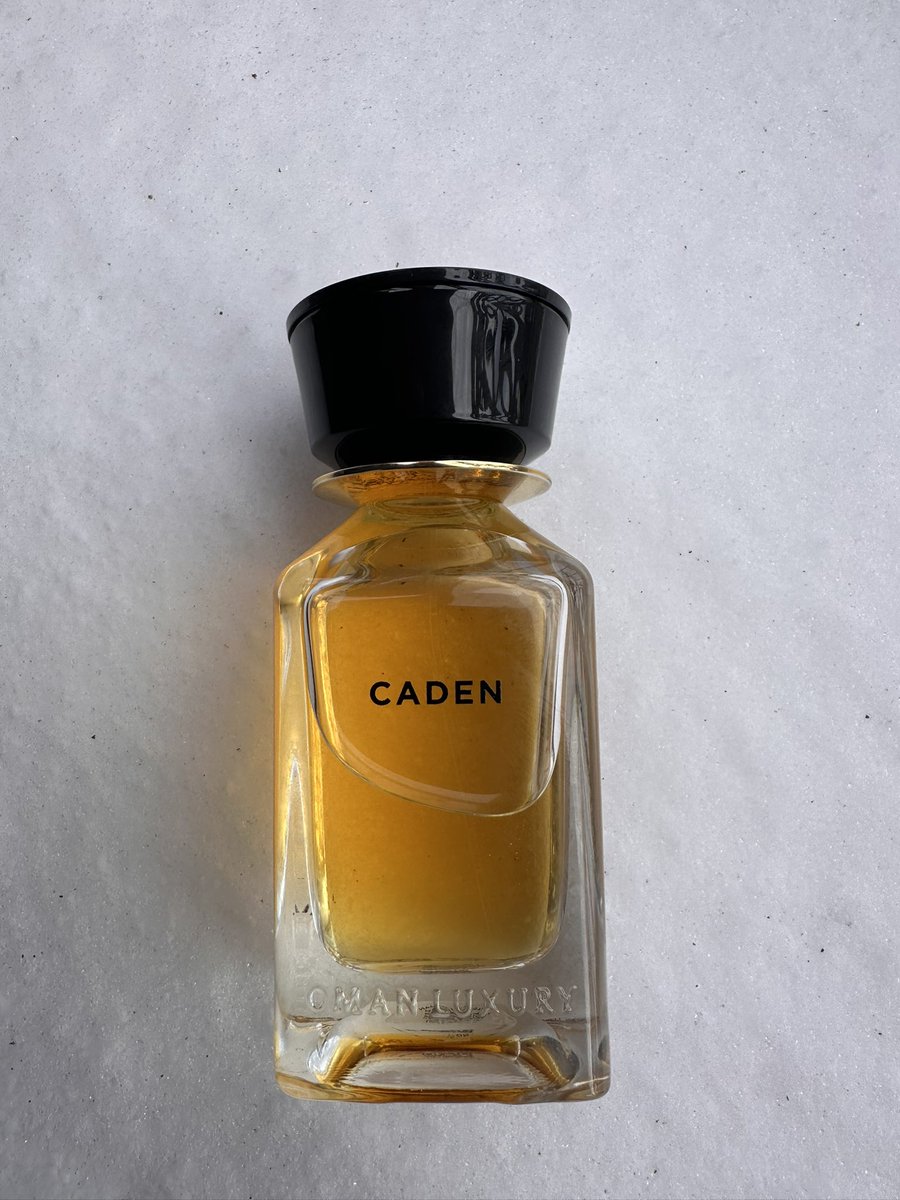 #SOTD

Caden OmanLuxury. 

Perfect for this Weather.

Saffron, Coffee, Vanilla, Woody accords.