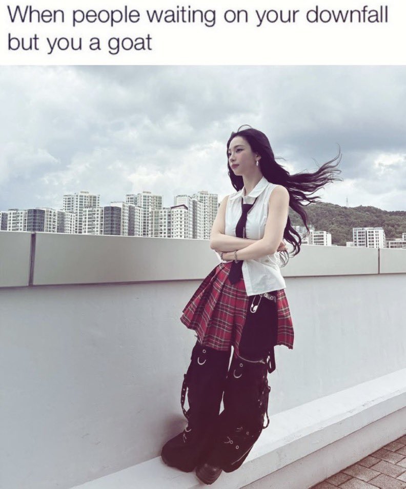 Can't wait for Good stuff, SOTY

GOOD STUFF IS COMING

#KARINA #GoodStuff