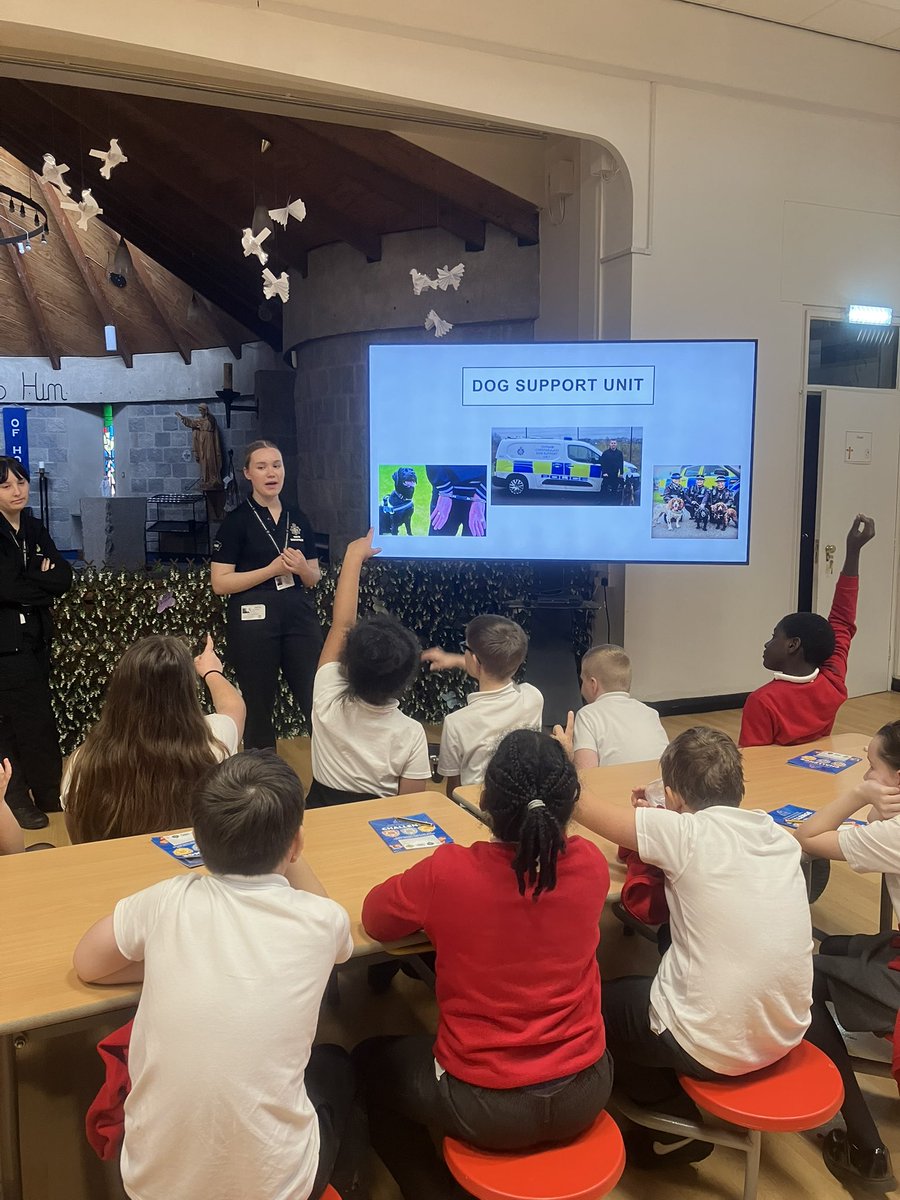 This afternoon, Tilly, Amy and Helen visited StJosephs primary school and the children were really interested about the different areas within the police and asked loads of questions about planes and helicopters <a href="/DAAC_999/">DAAC</a> <a href="/pccchallenge/">Durham Police and Crime Commissioner’s Challenge</a> <a href="/PccJoyAllen/">PCC Joy Allen</a> <a href="/DurhamPolice/">Durham Constabulary</a>