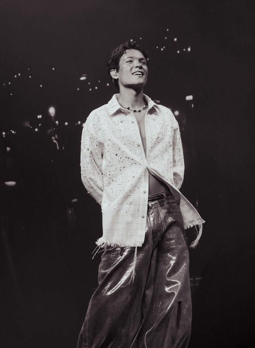 rearydings's tweet image. light of my life.