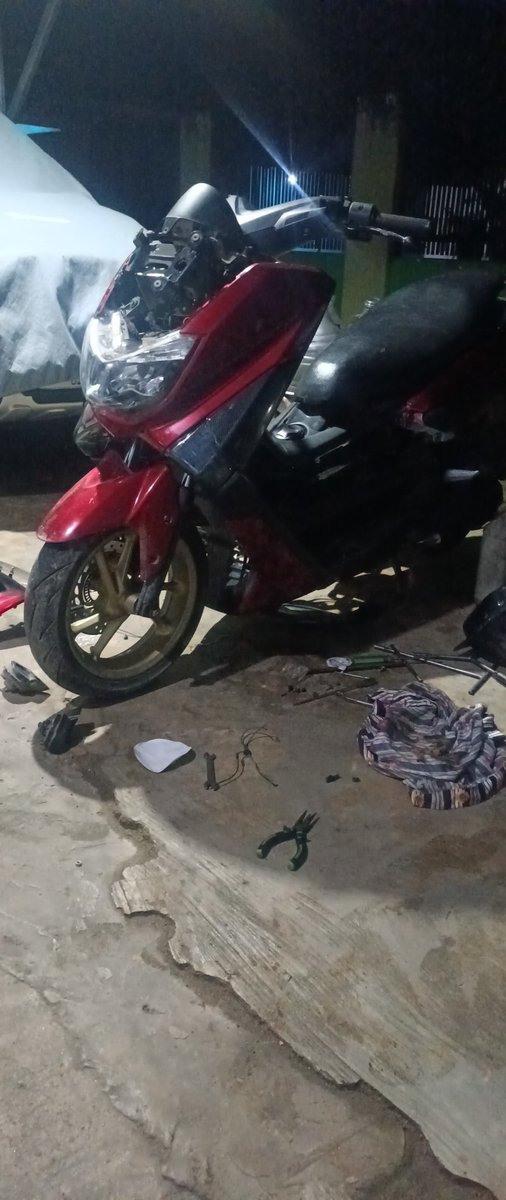 Kerjaan malam ini. Semangat untuk kalian yang msh bekerja untuk kebutuhan sehari2.