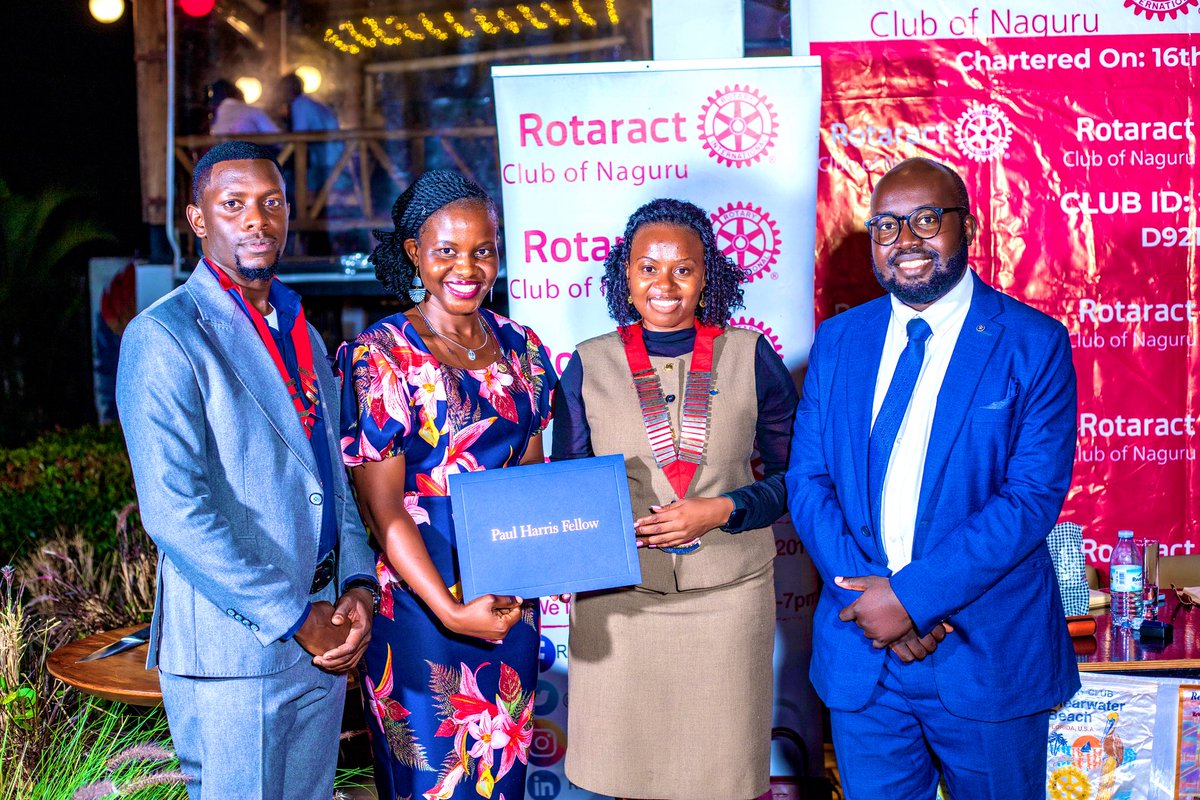 RctNaguru's tweet photo. Well done, @nantezamiriam ! π€© Receiving the PHF pin and certificate is a testament to her dedication to service and commitment to Rotary's humanitarian efforts! π #RotaractClubOfNaguru #RotaryLeaders #PHFPin https://t.co/z7OPxGDhq3
