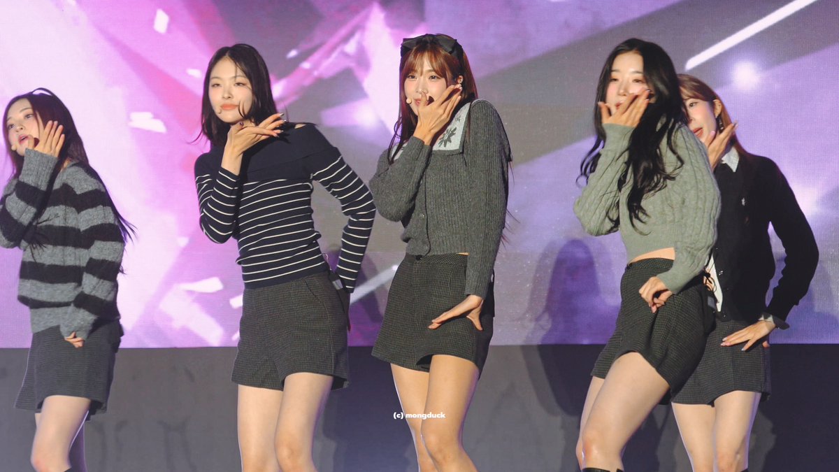 mongduck_zip's tweet image. 241003 Invincible (re-up)

4K full : youtu.be/f5n45ks5jU0?si…

#tripleS #트리플에스 #Nien #니엔 #許念慈 
@triplescosmos