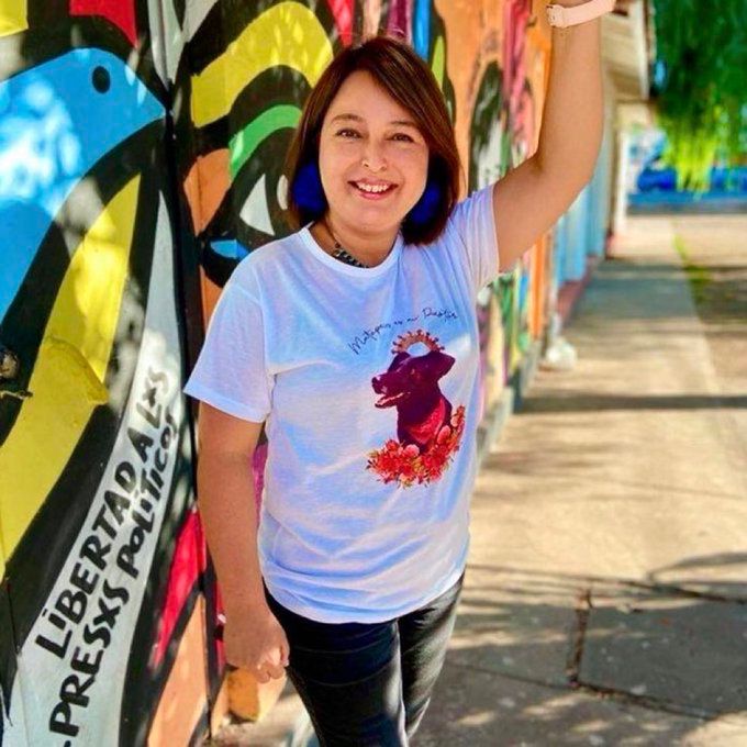 La izquierda radical odia a Carabineros. Ayer, ahora y siempre. Eso es Jara. Nosotros los respetamos y los vamos a apoyar política y jurídicamente, para que Chile recupere el orden y la seguridad.