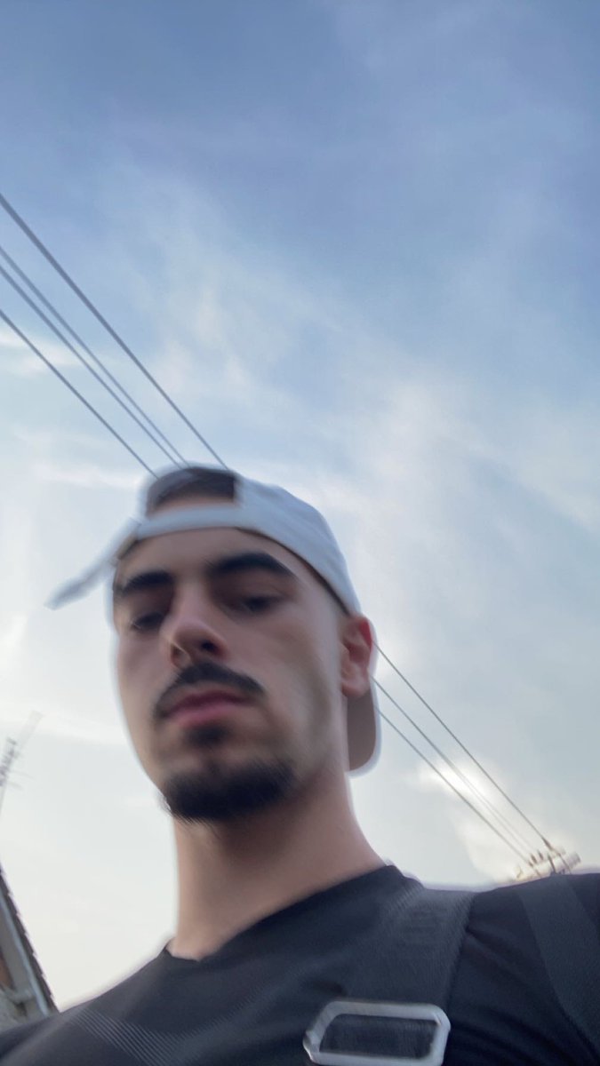 Aurelio_Uzmki's tweet image. On est d’accord c’est les 4 gars les plus drôles de France ?