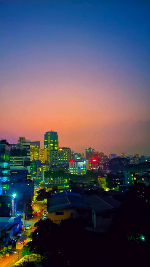 Raima__nor's tweet image. __&quot;&quot; জীবন টা তখনই সুন্দর ছিলো  &quot;&quot;&quot;&quot;....!! ❤️‍🩹
_-&quot; যখন ভাবতাম রাতের আকাশের চাঁদ....!! 🌙  
       _&quot;&quot;&quot; শুধু আমার সাথেই হাটে  &quot;&quot;&quot;&quot;.....!!

শুভ রাত্রি