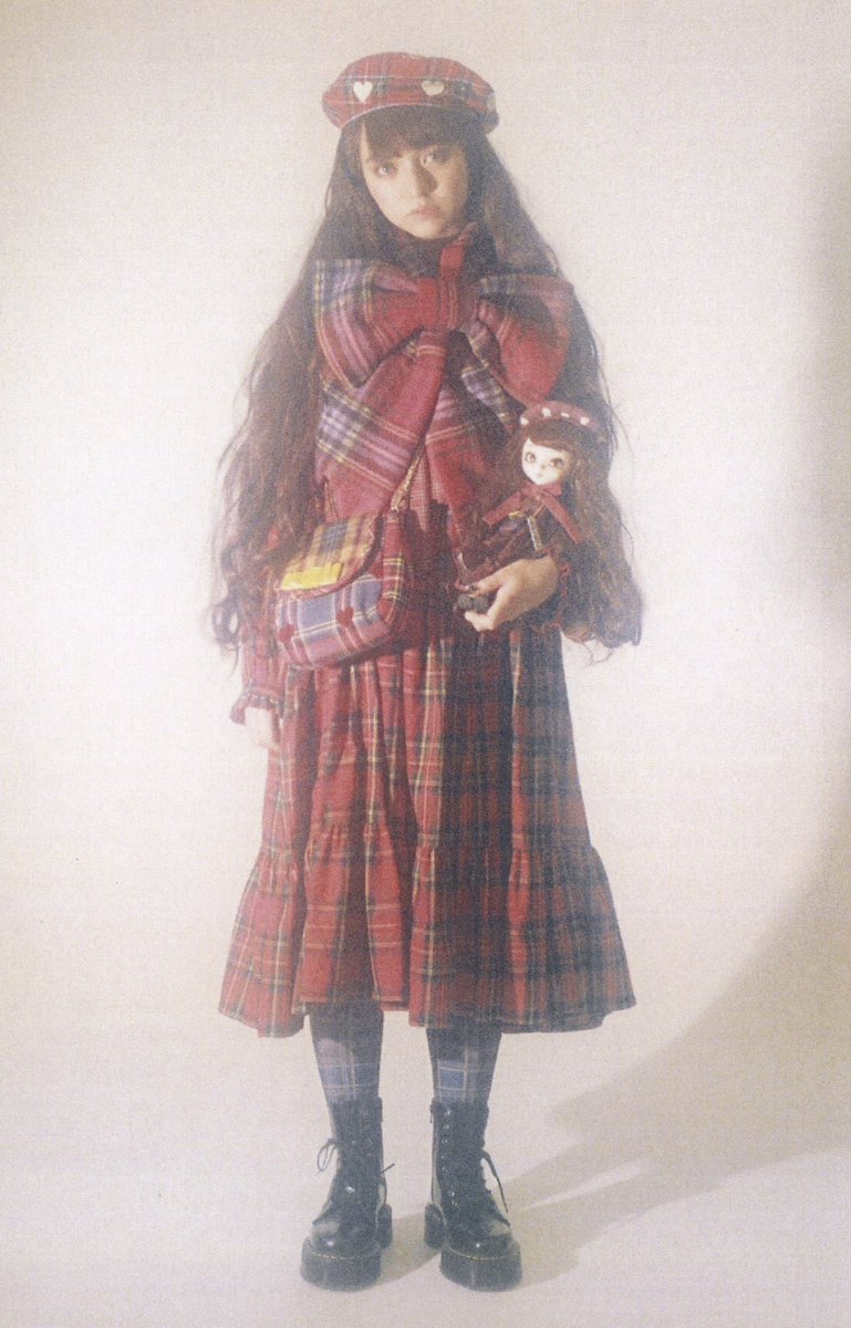 新品未使用 HEIHEI 2024AW リボンマフラー レッド 新品未使用 レッド HEIHEI 2024AW リボンマフラー