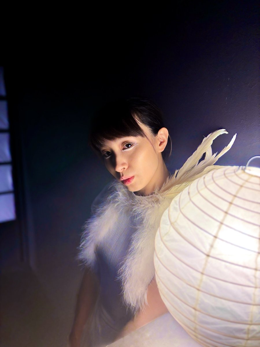 １１月の出演を終えました🌕

差し伸べられた手に
私は返せたのだろうか
まだまだこの子の旅は続きます

最後まで大切に育てます🪶
本日もありがとうございました😊

#AnemoiaTokyo
#🚉
#DAZZLE
#immarsiveexperience