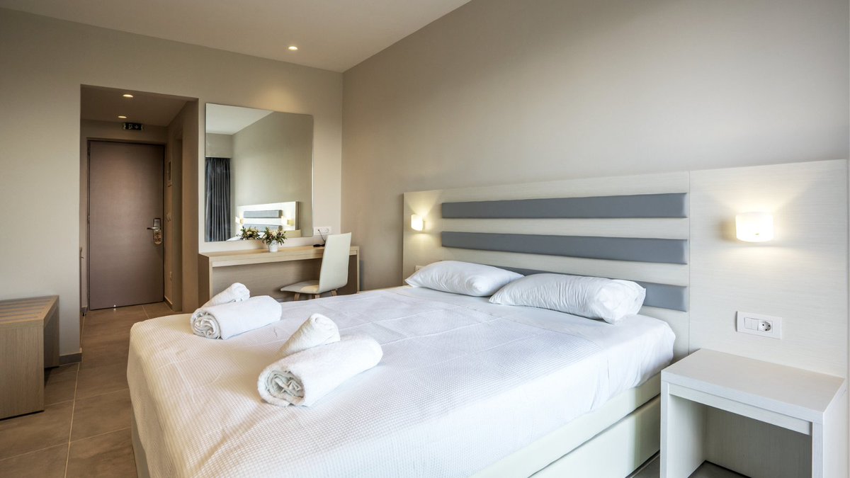 Envitaeofficial's tweet photo. Hotel services, 24/7 concierge, and the quiet comfort of a luxury apartment. Unpack, unwind, and rest easy in the heart of the city.

#Envitae #LuxuryTravel https://t.co/8IOuWwurAA