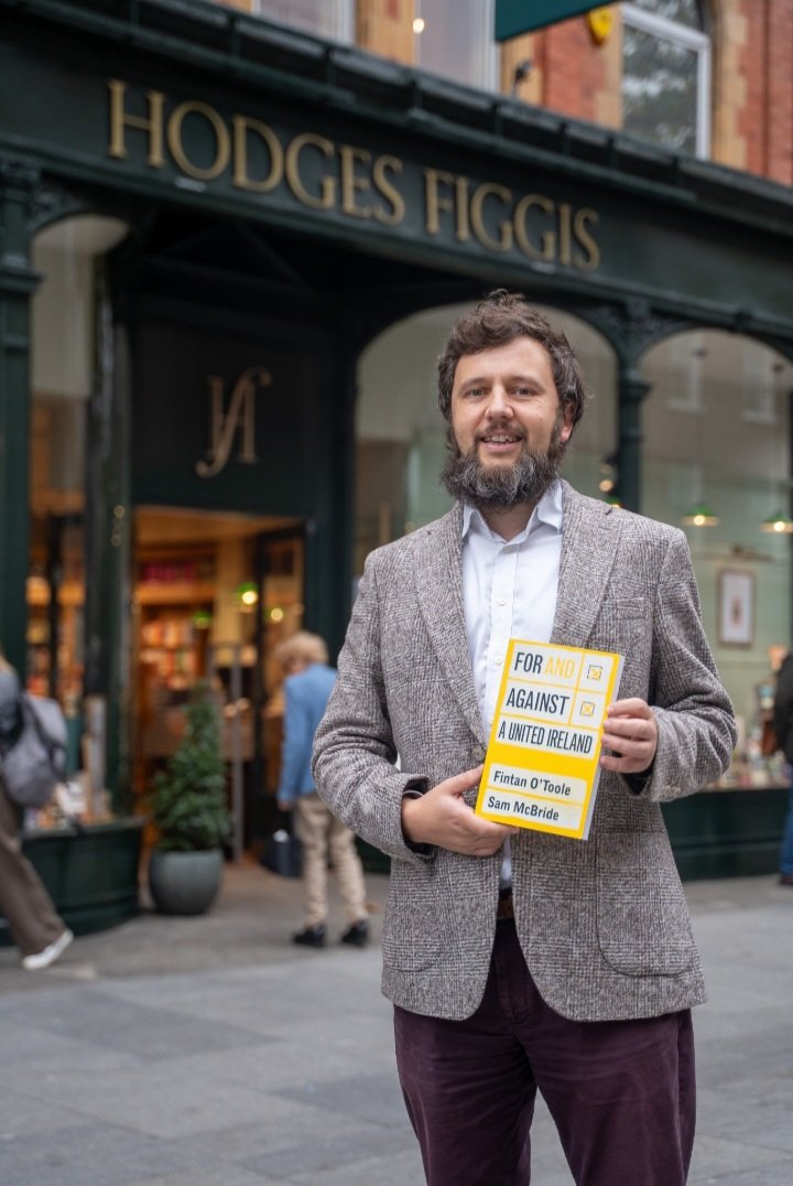 We are delighted to welcome co-author of 'For and Against a United Ireland', <a href="/SJAMcBride/">Sam McBride</a> to The BikeShed for a chat about his new book. A topic as popular as it is contentious, this is sure to be an entertaining &amp; informative discussion!🇬🇧🇮🇪🇪🇺
Join us this Friday 14/11. 20.30.