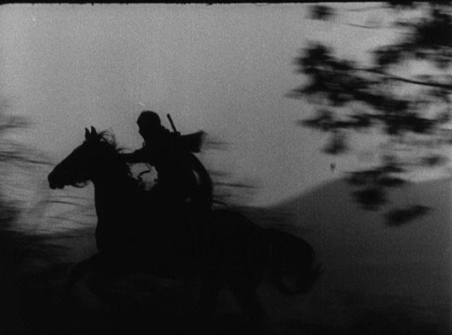 ذَريني قَد طَرِبتُ وَحانَ مِنّي
طِرادُ الخَيلِ عارِضَةَ الرِماحِ