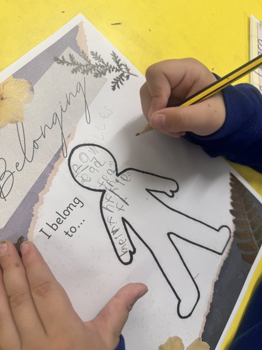 missTnathwaniii's tweet photo. ✨Year 1s have been exploring who they belong to discovering family, friends, and community that make them feel loved and special. 💕 #Belonging #Year1Learning @Rowlatts_TMET https://t.co/umoztUM2u2