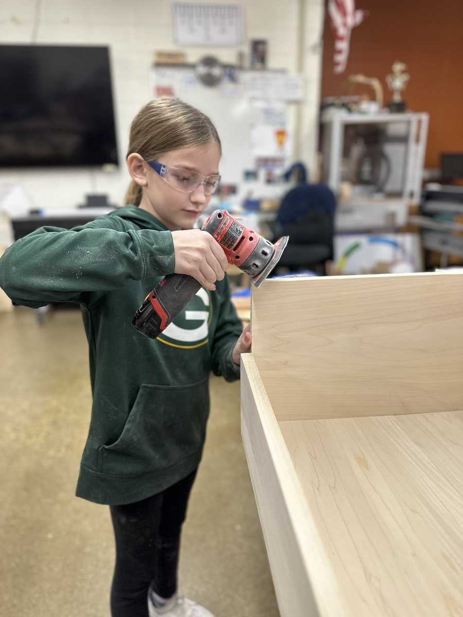 When the “teacher” becomes the student 🪚 🪵 🧰 we have finally reached our goal for the DAY.

🗺️Never arrived- just traveling toward our destination of success &amp; demonstration of mastery 🙌

#CBE #PBL #STEM #innovate #create #collaborate <a href="/WSA_Saratoga/">WSA: STEM -Saratoga Campus</a> <a href="/DrBradJohnson/">𝐁𝐫𝐚𝐝 𝐉𝐨𝐡𝐧𝐬𝐨𝐧</a> <a href="/STEMForward/">STEM Forward</a>