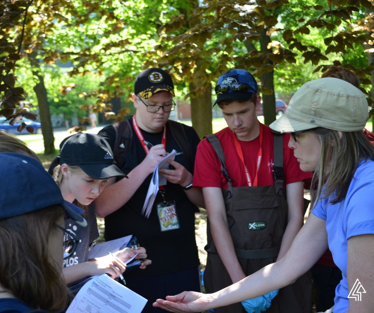 forestscanada's tweet image. Did you know our forest education programs have been informing and inspiring students and educators for over 60 years?
 
Learning about Canada’s forests doesn’t have to feel like homework – it can be a tree-mendous adventure for everyone! From informative presentations and…