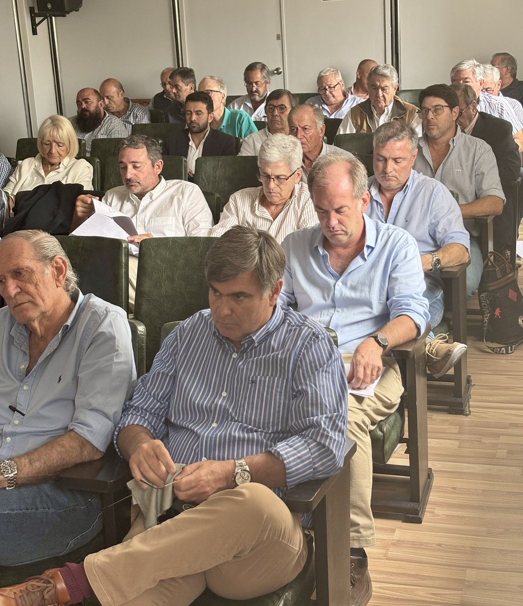 #SomosCRA | Se lleva adelante la Asamblea General Ordinaria de Confederaciones Rurales Argentinas CRA, con la participación de representantes de todas las Confederadas del país. 

Un encuentro federal donde se comparten miradas, se proyecta el trabajo conjunto y se reafirma el