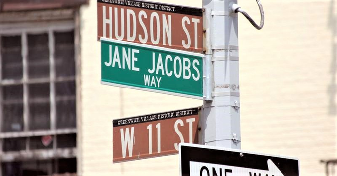 Qzedia's tweet image. Watching a #ParadigmShift unfold is brutal.