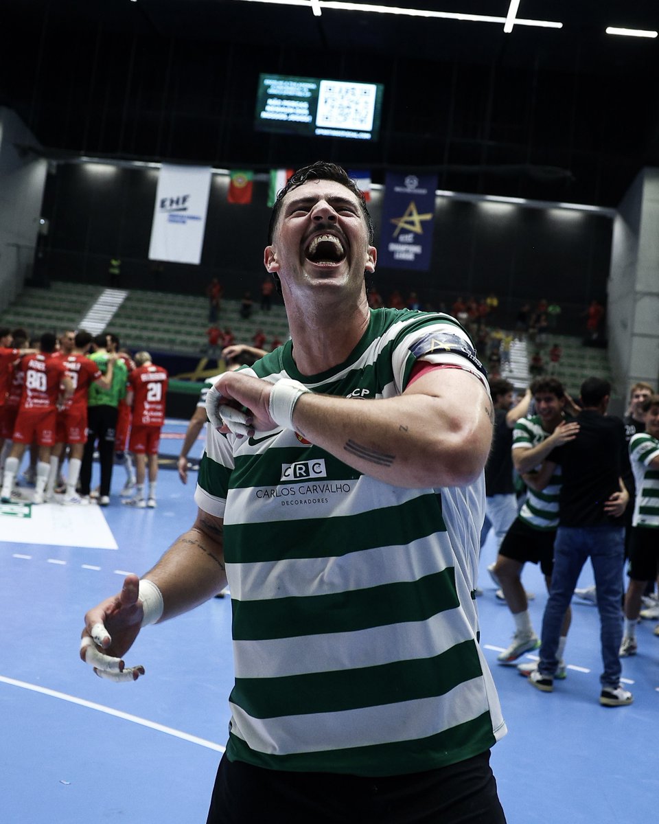 Os bilhetes para o jogo do #AndebolSCP frente ao Fuchse Berlin para a EHF Champions League estão 𝐞𝐬𝐠𝐨𝐭𝐚𝐝𝐨𝐬 🟢⚪️

𝐋𝐀𝐃𝐎 𝐀 𝐋𝐀𝐃𝐎, Sportinguistas 🦁