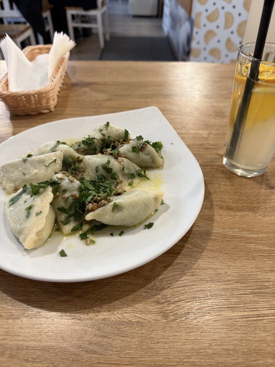 piotr_makowiec's tweet image. @Arendtkris2 Dobre pierogi w Wejherowie masz 😉#Kaszuby 🇵🇱🇪🇺