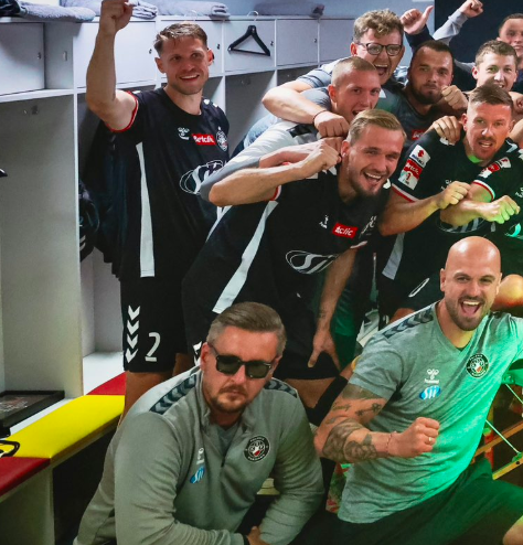 Polonia Varsovie 🇫🇷 (@poloniavarsovie) on Twitter photo 