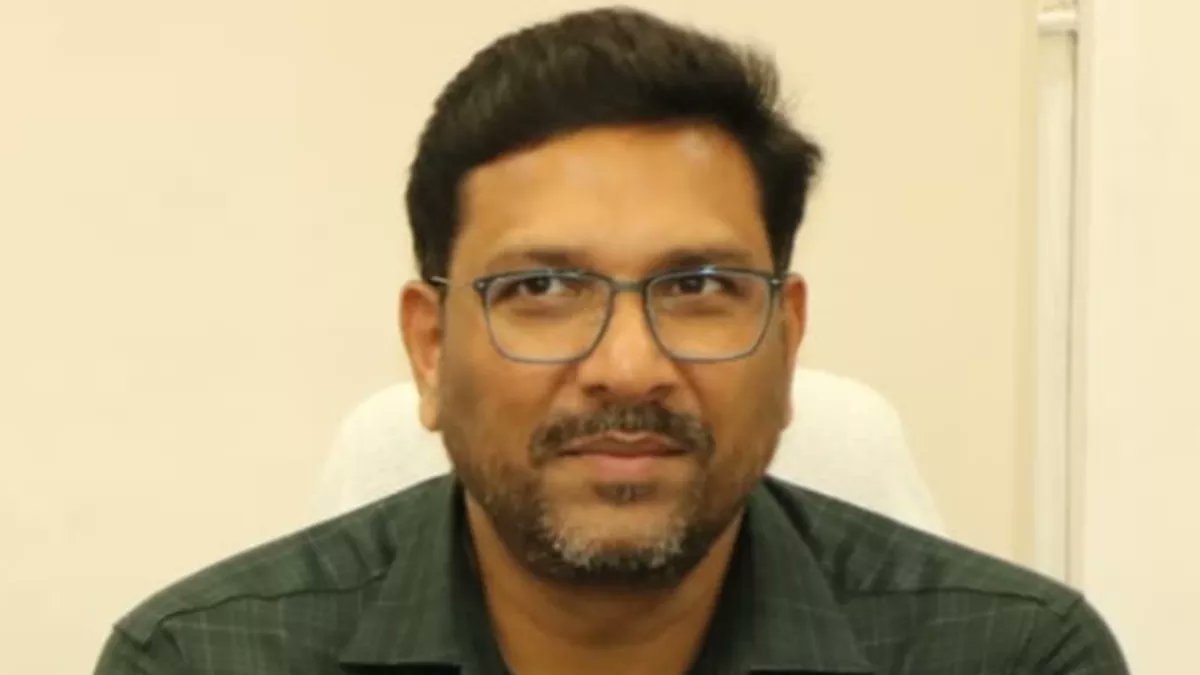 IndianGems_'s tweet image. - Bro became IAS topper to remove poverty 
- Received Mercedes as a bribe
- Now owns 100 Crores Assets 

India is insanely cooked by Corruption 😭