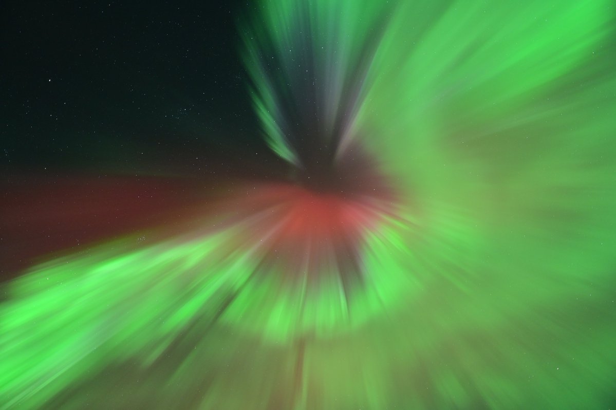 attila_thefun's tweet image. Only took a couple pics last night.  It&apos;s nice to just watch for  a few hours instead without the distraction of a camera. #Aurora