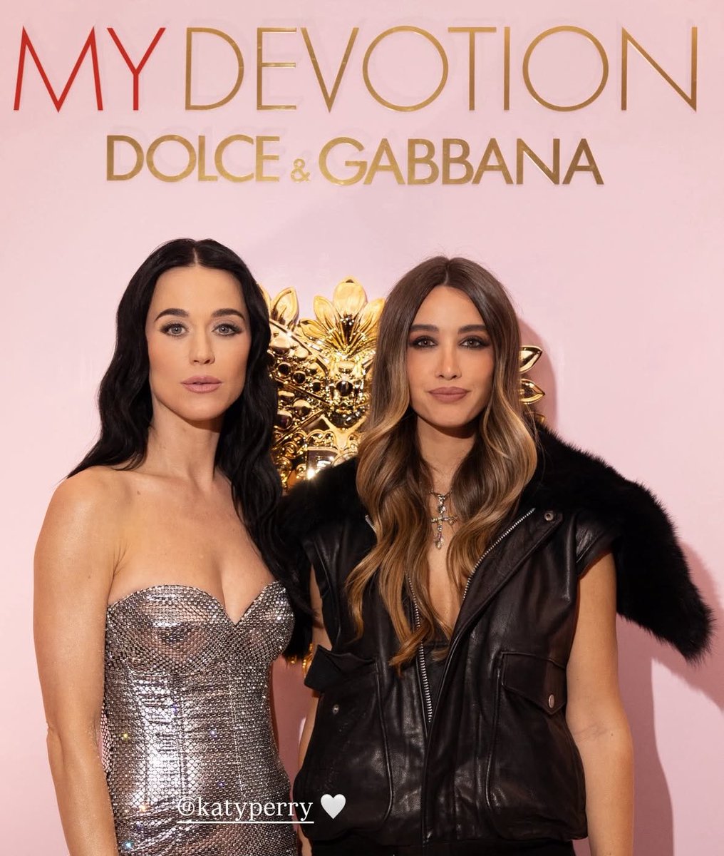 todaykatyp's tweet image. New pics of Katy Perry at the event promoted by Dolce &amp;amp; Gabbana last night in Madrid