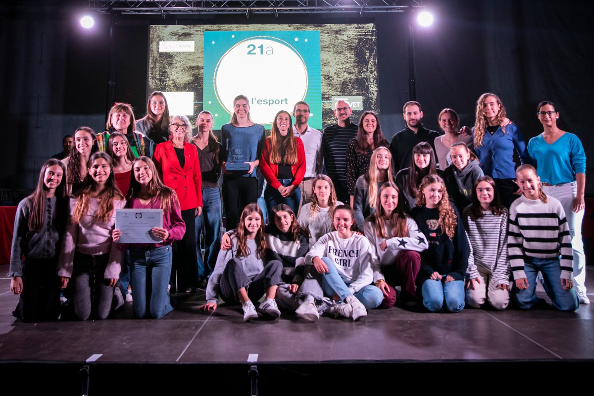 cbsantfeliuenc's tweet image. 🏆 NIT DE L’ESPORT 2025

El passat divendres 7 de novembre, es va celebrar al nostre pavelló, la Nit de l’Esport 2025, un esdeveniment que reconeix l’esforç i els èxits esportius de la nostra ciutat.

Ens sentim molt orgullosos d’haver rebut diversos reconeixements.

#OrgullCBS