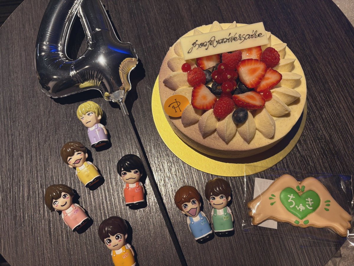 ᑕᕼᏆᏦᗩ on X