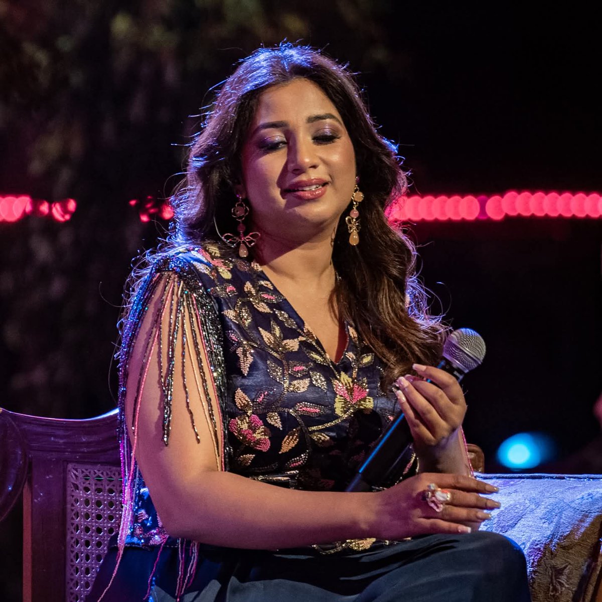 SweetySg4's tweet photo. Love❤❤ @shreyaghoshal https://t.co/Kn4oBC0qU5