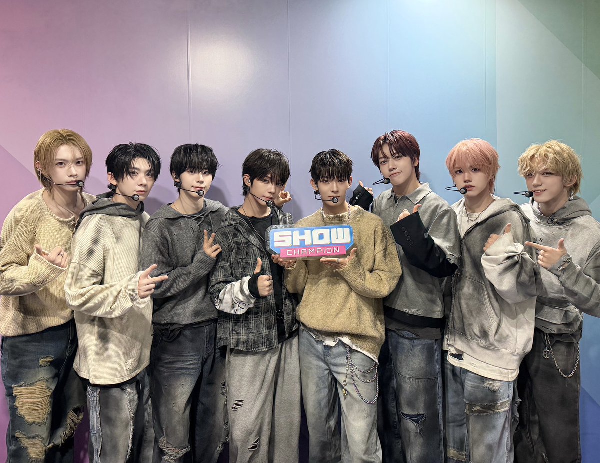 HaneulzBicol's tweet photo. SHOW CHAMPION | [11.12.25]

𝗔𝗻𝗼𝘁𝗵𝗲𝗿 𝘄𝗶𝗻 𝗳𝗼𝗿 𝗔𝗛𝗢𝗙!! 🏆
“Pinocchio” 2nd win on Show Champion! Congratulations, our nine ✨🫶 

AHOF PINOCCHIO ON SHOW CHAMPION
#PinocchioOnShowChampion
#AHOF5thWin #Pinocchio2ndWin
#피노키오_2번째1위 @AHOF_official https://t.co/rZCVmErXXP