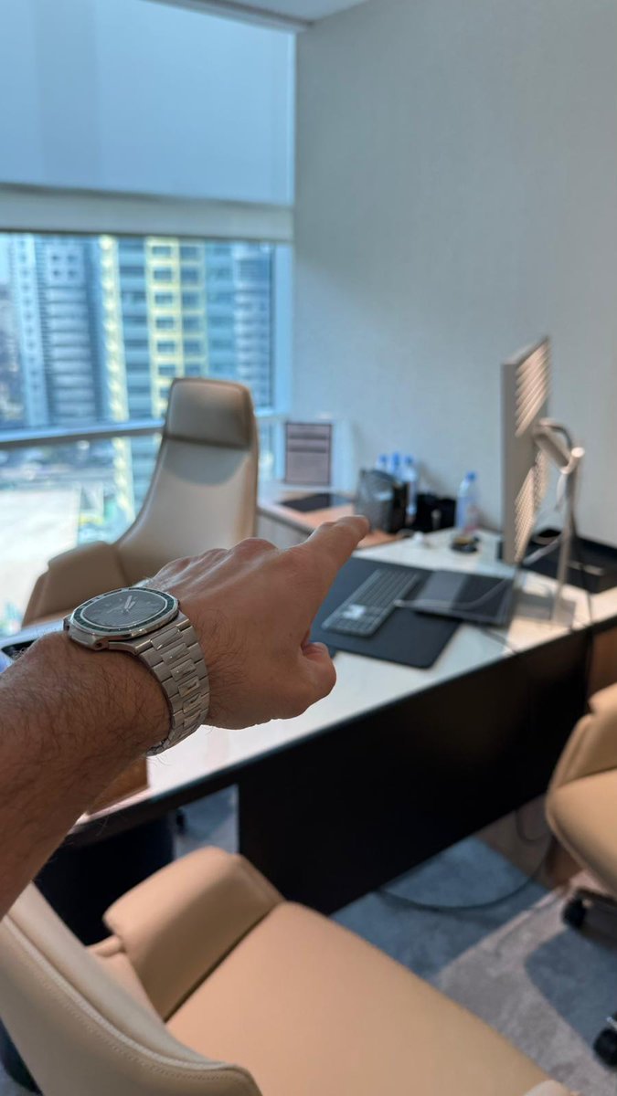 Just got a space here. Meeting done, brainstorming done, back to some work.