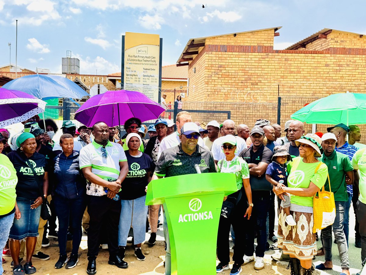 Funzi Ngobeni tweet media