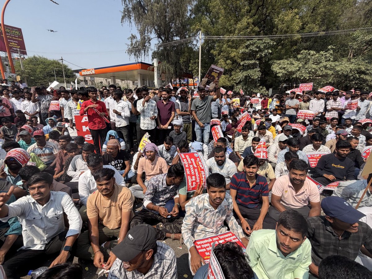 Defender tweet media